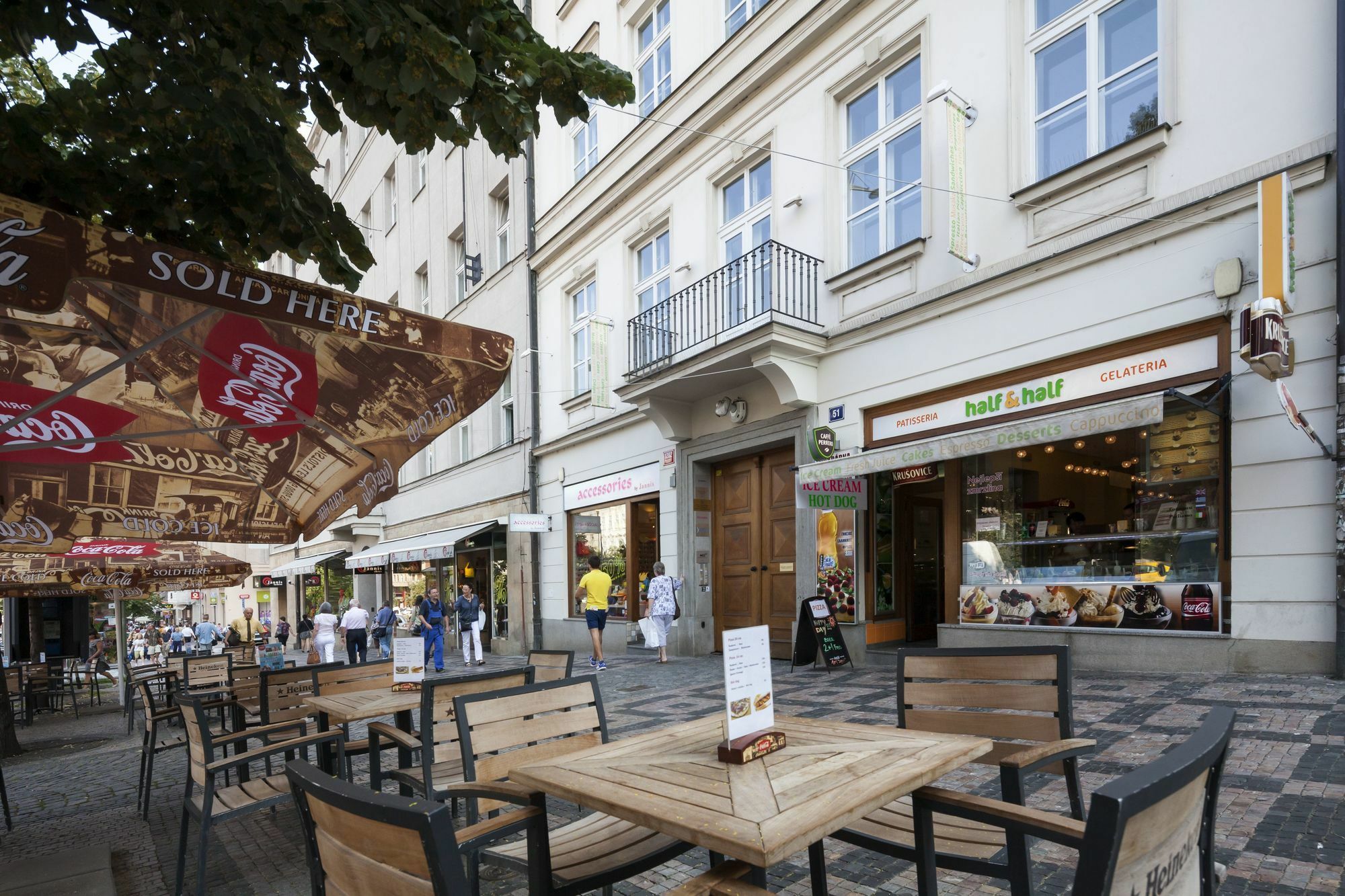 Capital Apartments Prague Exterior photo